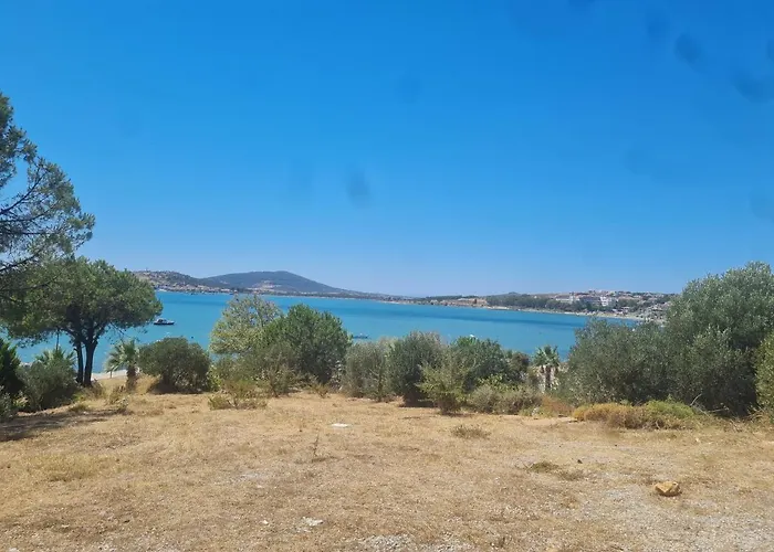 2 With Garden 别墅 *