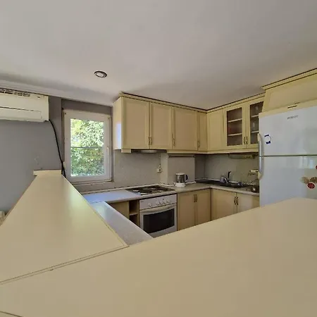 2 With Garden Villa *